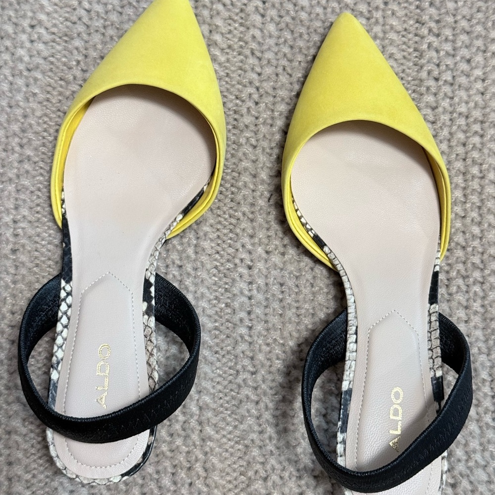 ALDO Women's Yellow and Black Pointed Toe heels